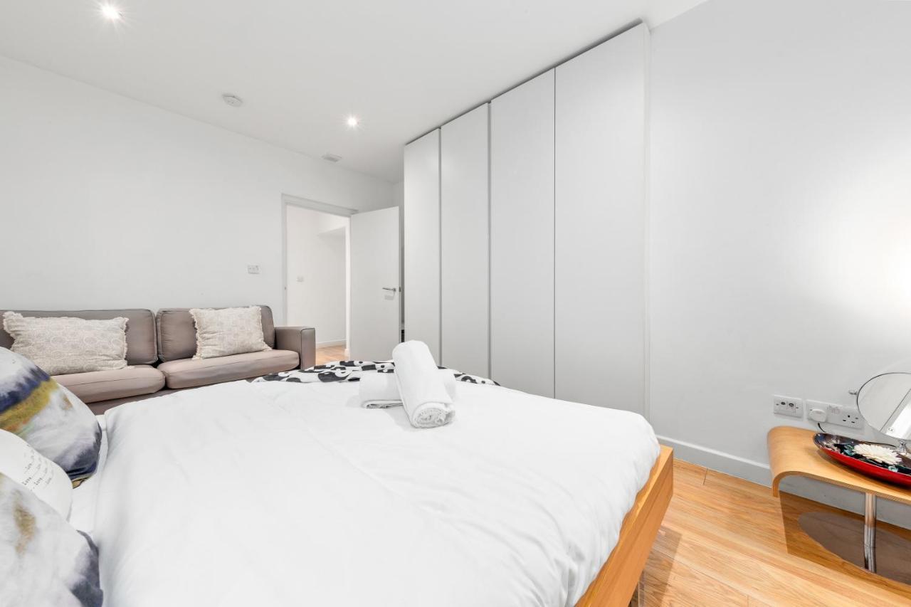 3-Bedroom Flat In London Sleeps 14 Hy1 Luaran gambar