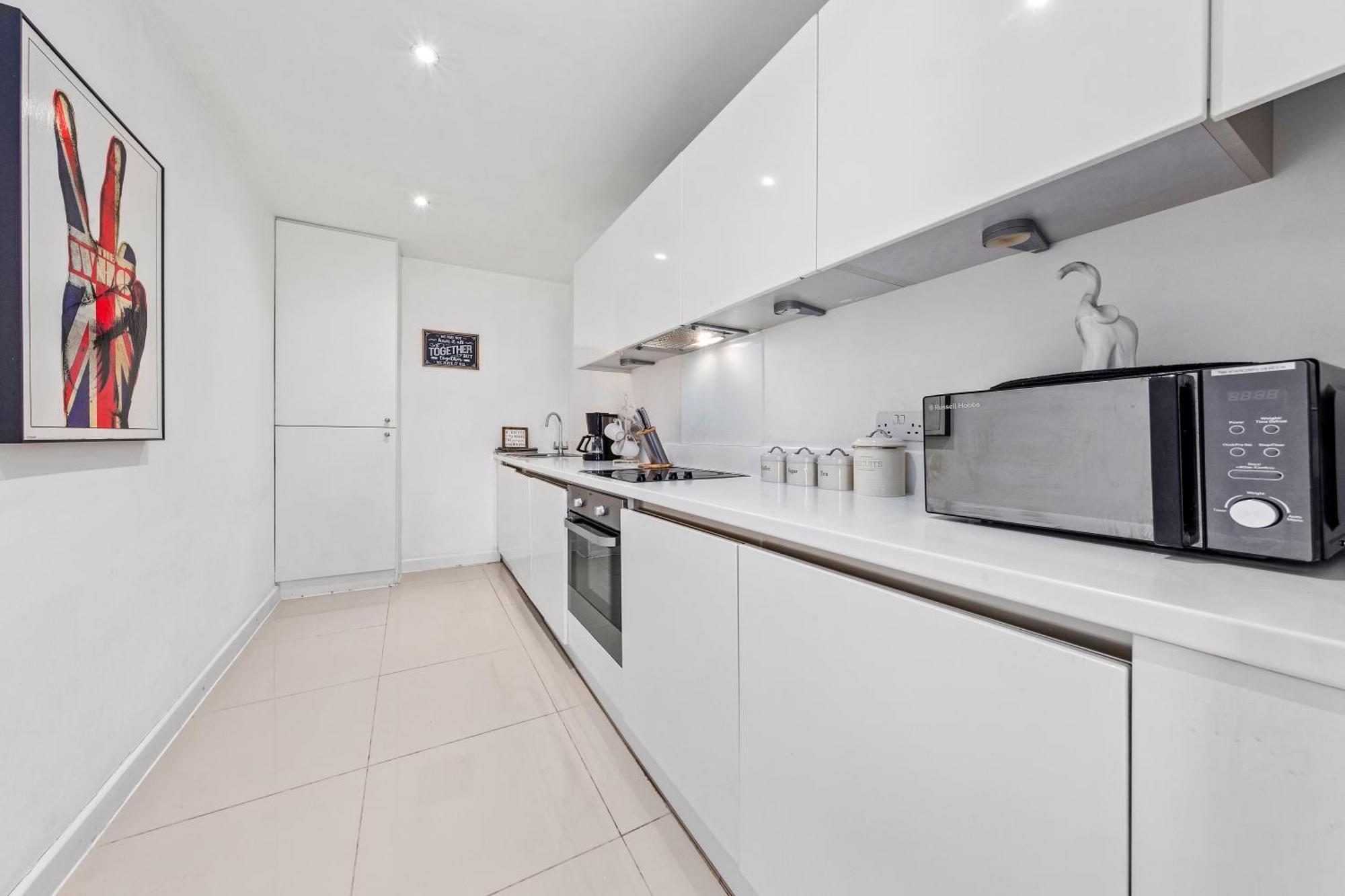 3-Bedroom Flat In London Sleeps 14 Hy1 Luaran gambar